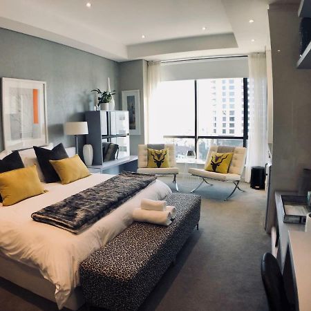 Sandton Skye Suites 요하네스버그 외부 사진