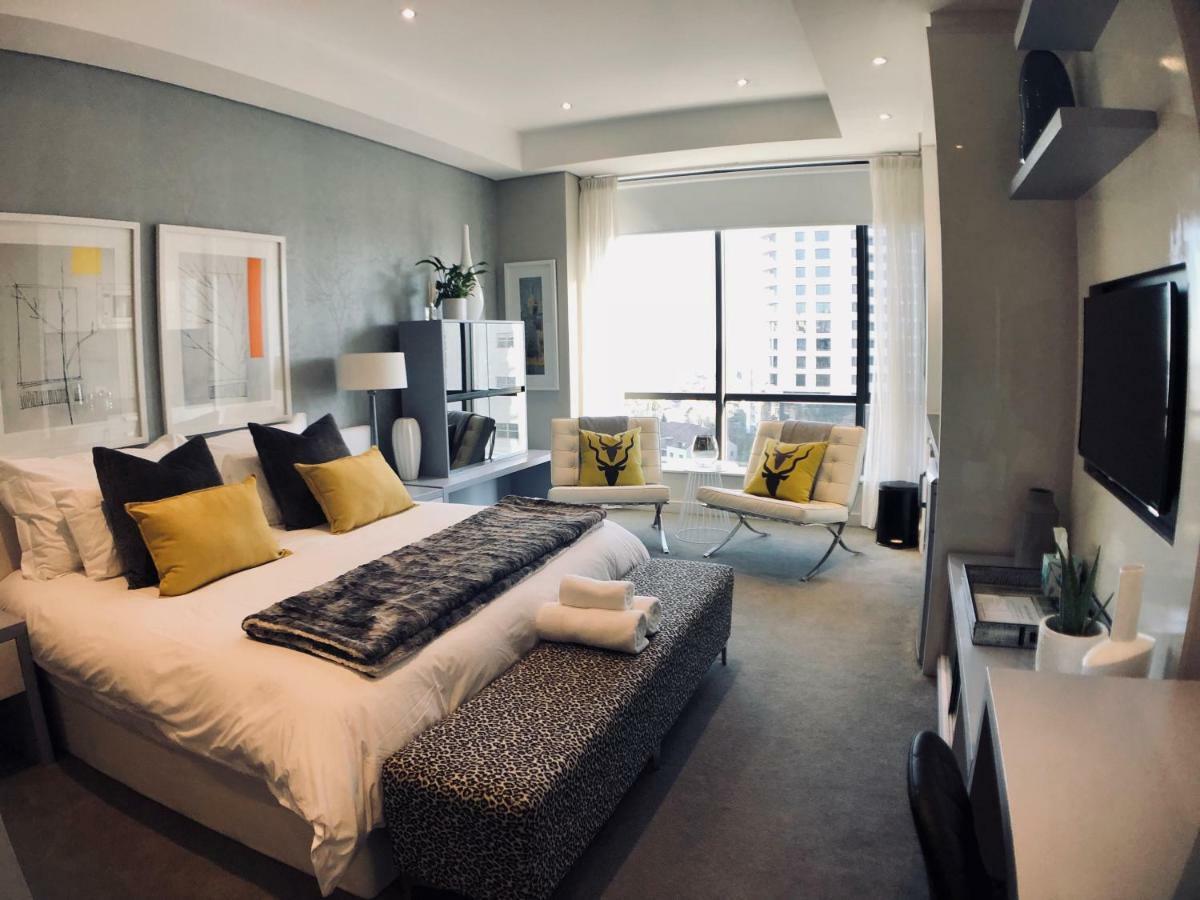 Sandton Skye Suites 요하네스버그 외부 사진